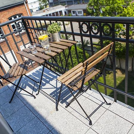 Homewell Apartments Pod Szczerbatym Posen Exterior foto